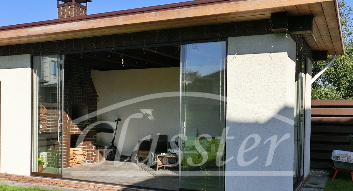 Glasster российский бренд безрамного остекления Безрамное остекление: створки открыты