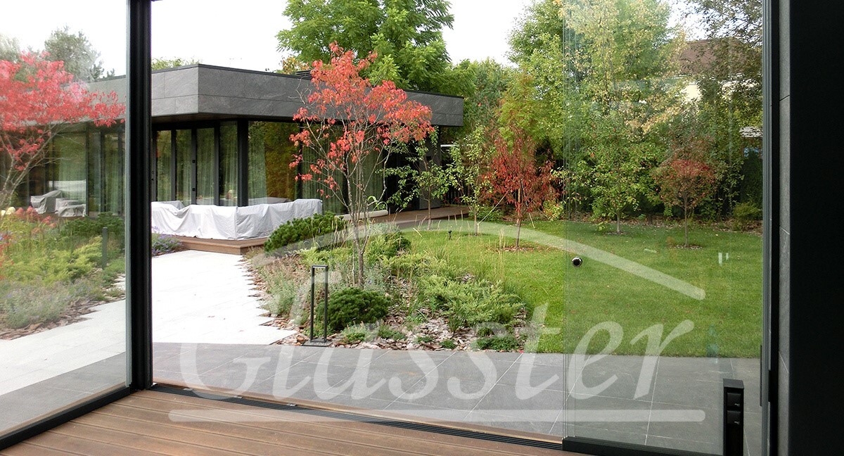 Glasster российский бренд безрамного остекления Ручки кнобы при открытых створках